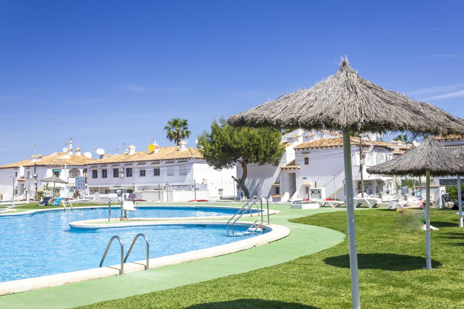 Bungalow Pink Palm Beach Torrevieja Dış mekan fotoğraf