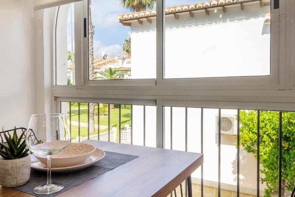 Bungalow Pink Palm Beach Torrevieja Dış mekan fotoğraf